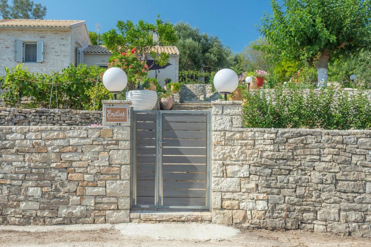 ガイオス Emilios Stone Houseヴィラ エクステリア 写真